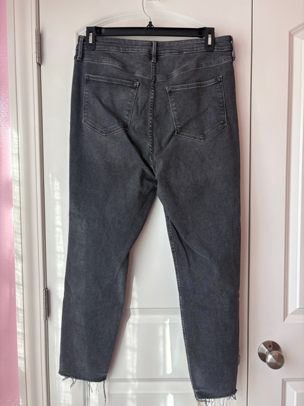 Old Navy Grey/Black Rockstar Super Skinny Extra High-Rise Jeans Size 16 - Picture 2 of 12